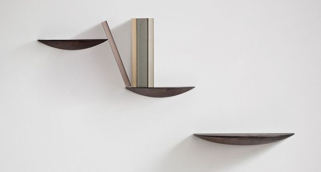 Audo Regal Gridy Fungi Ablage an Wand mit Büchern