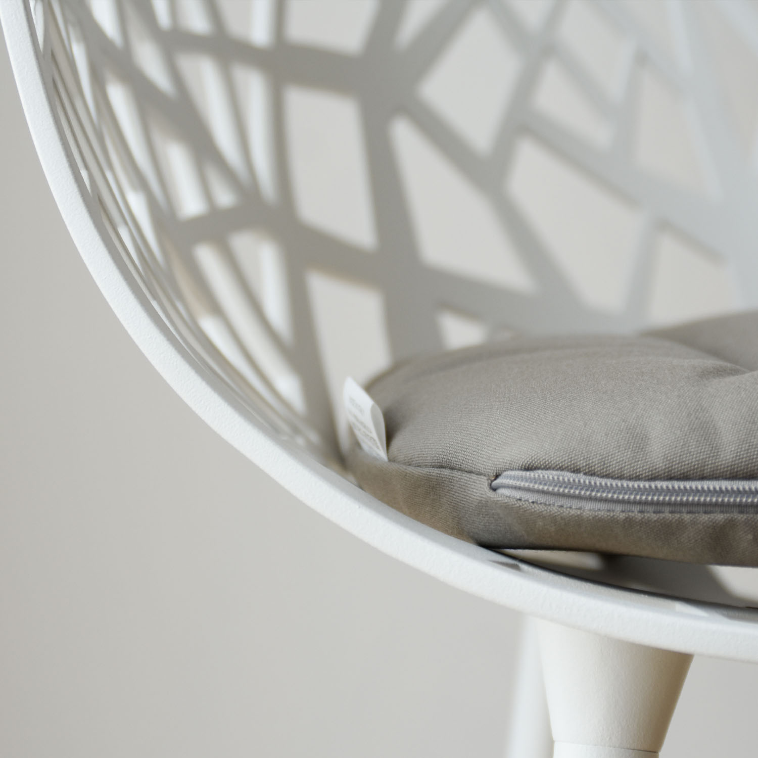 Taupe Sitzkissen Solids Forest nah reisverschluss