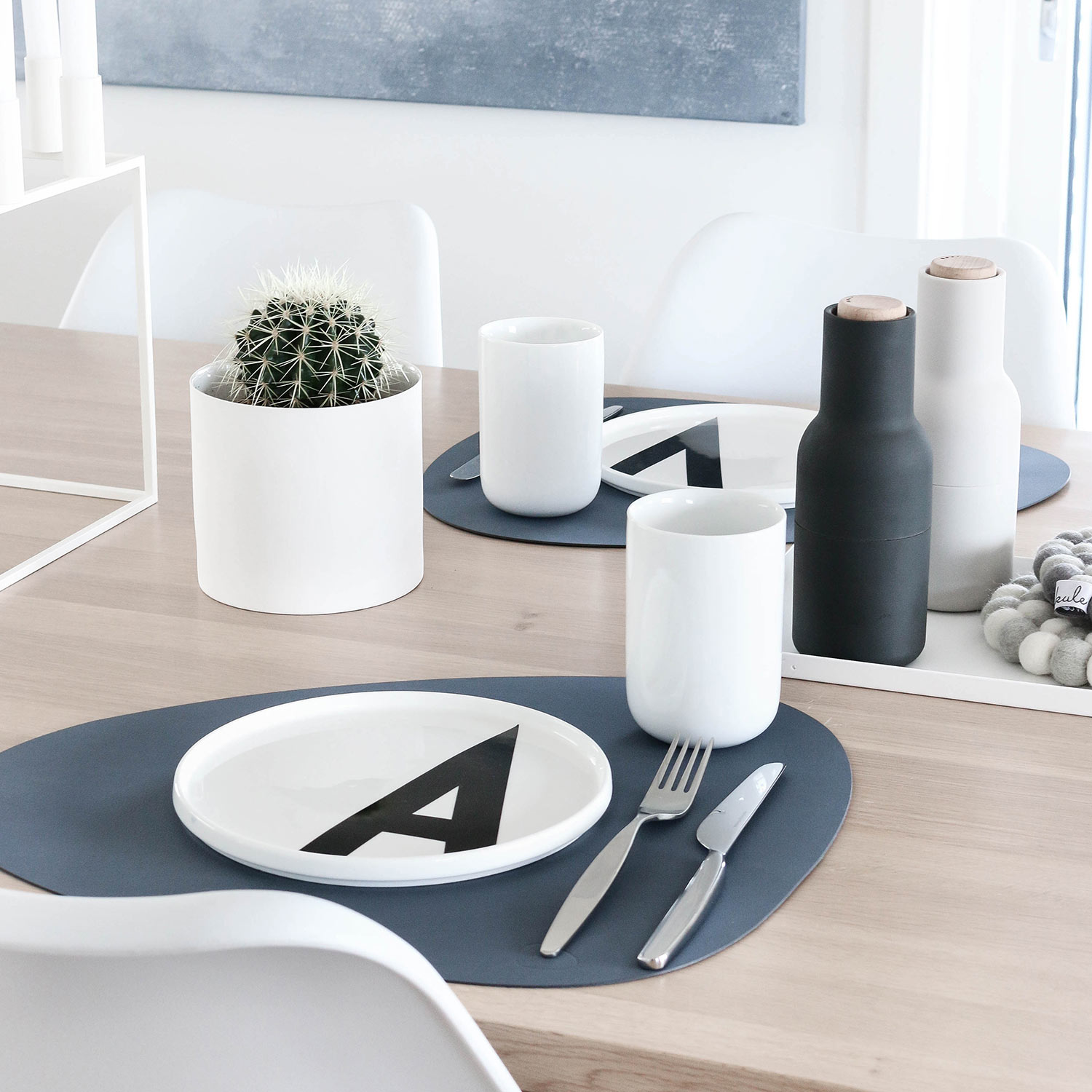 table mat curve L nupo dark blue tisch lind dna 61254