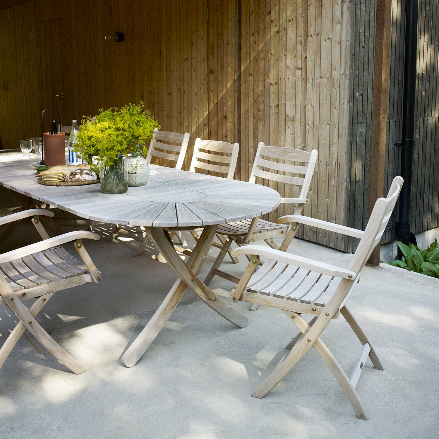 selandia tisch oval mit stuehle skagerak 68208