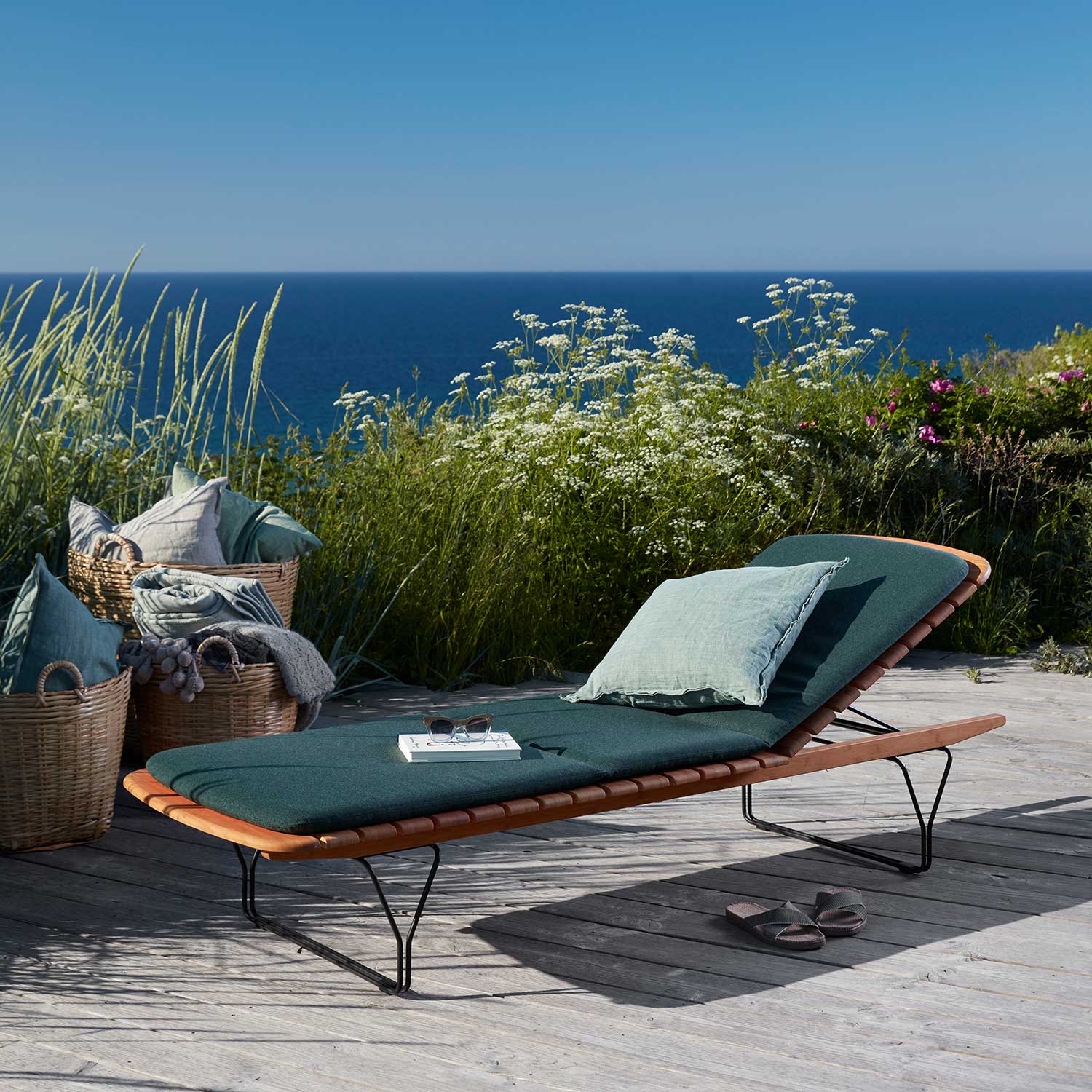 sonenliege molo mit auflage alpine houe 92700