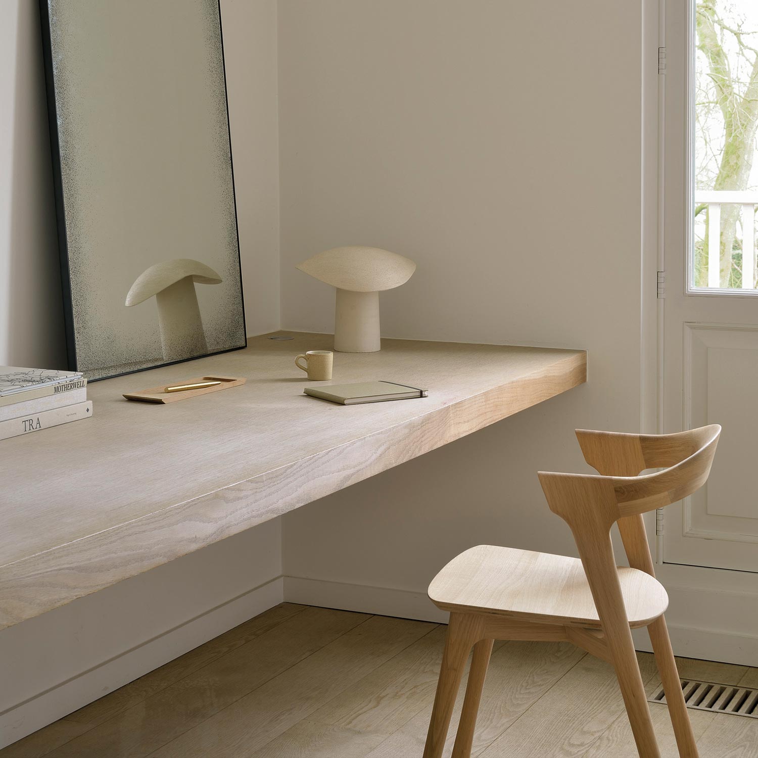 ehtnicraft bok stuhl holz mit hintergrund 84445