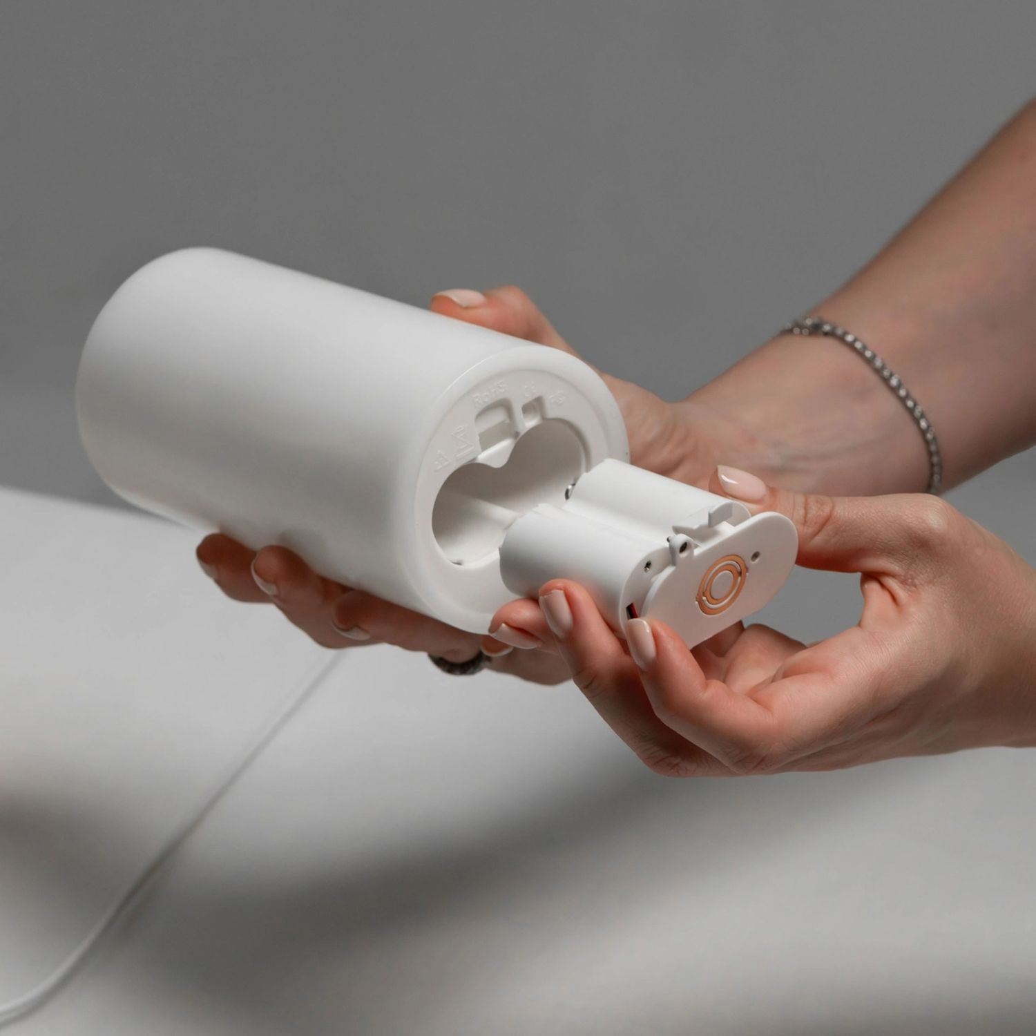 Uyuni Lighting - Wiederaufladbarer Stumpenkerzen-C-Einsatz