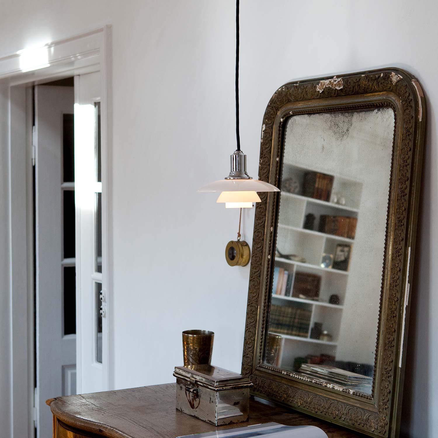 Louis Poulsen PH 2 1 pendelleuchte chrome im flur 106125