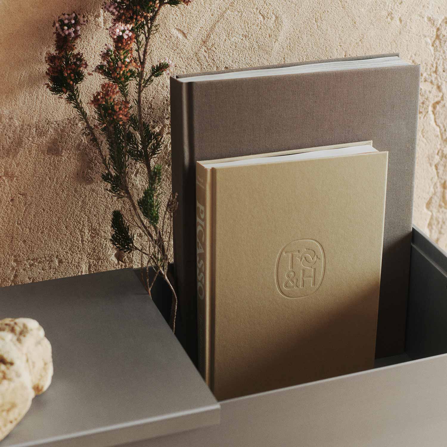 Ferm Living - Lager Plant Box mit Regal Aluminium