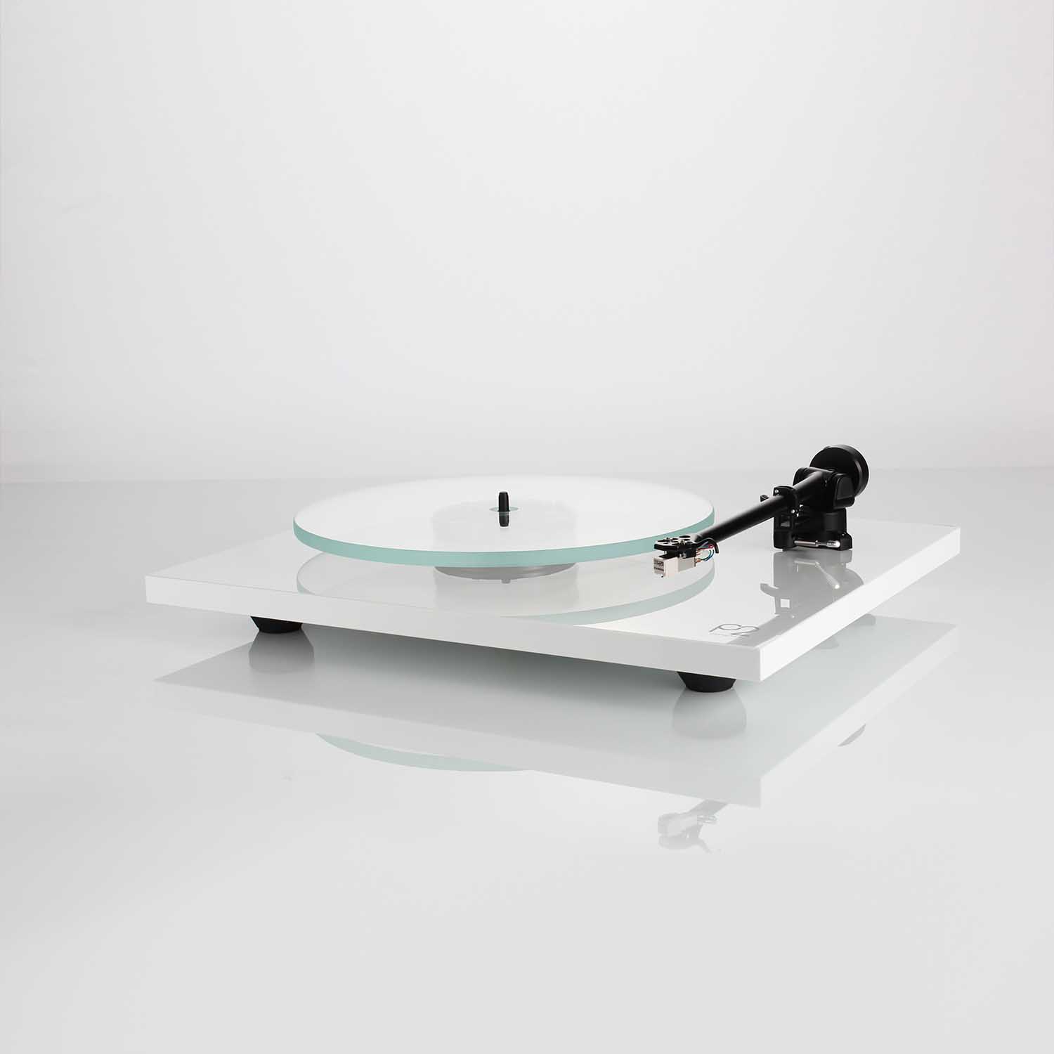 Wei Rega Planar 2 Plattenspieler Schatten