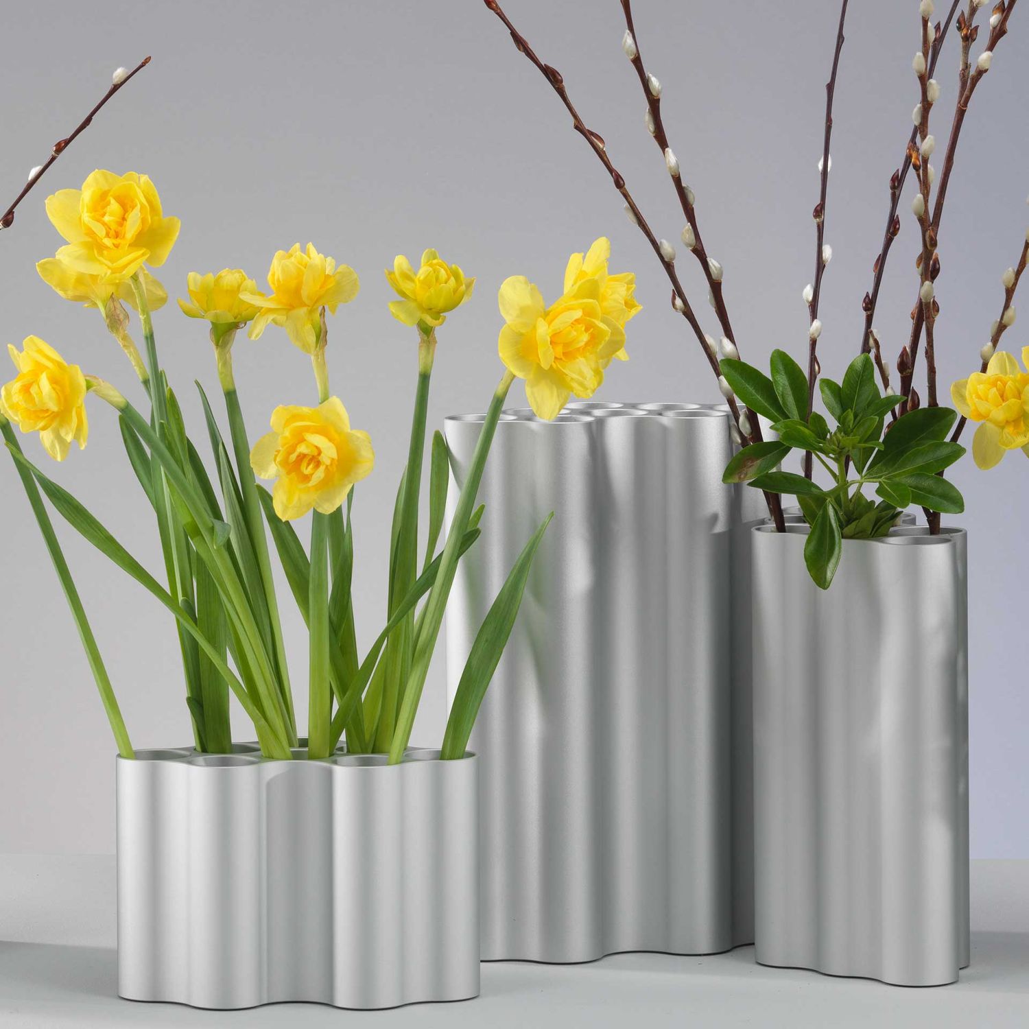Vitra - Nuage Vase small hellsilber eloxiert