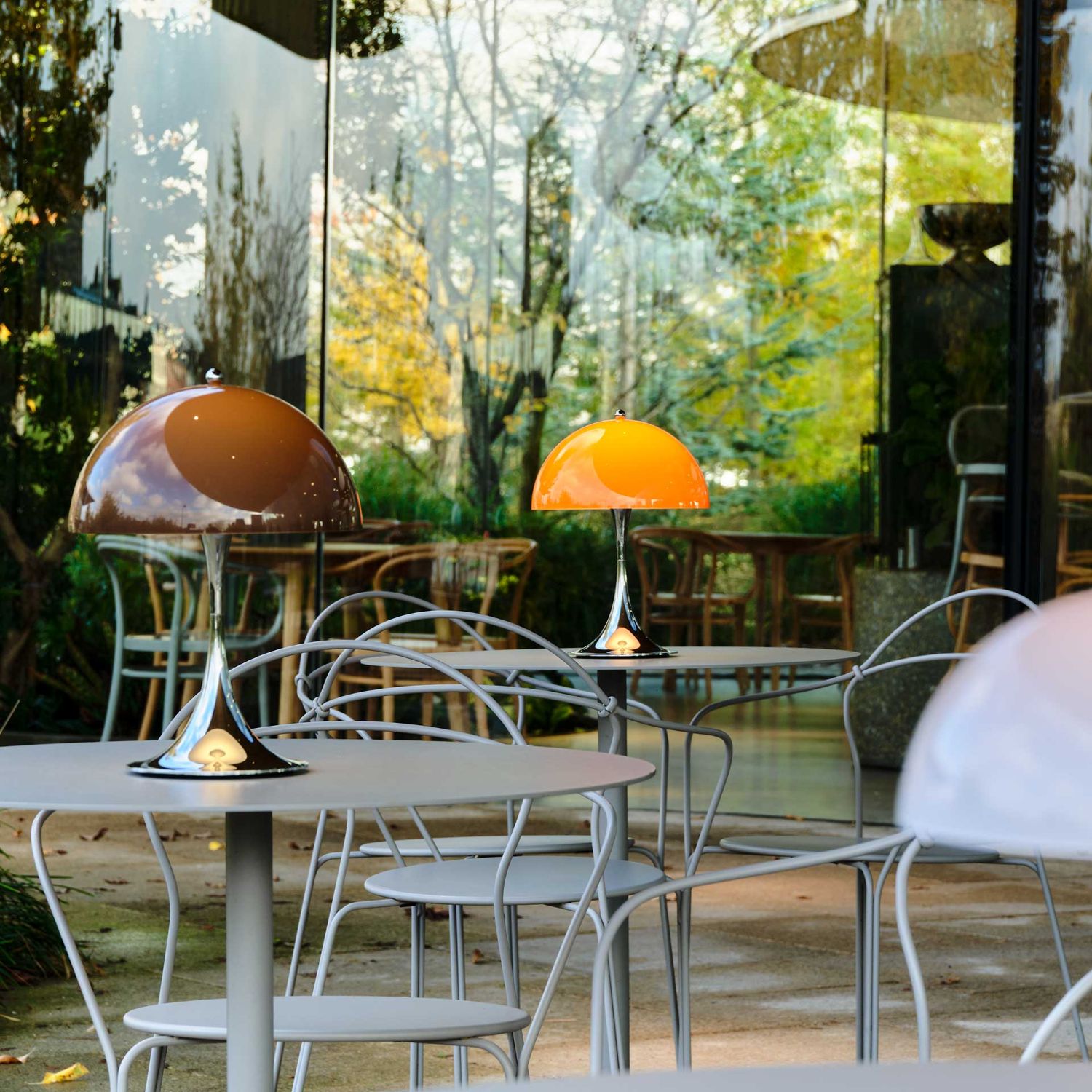 Louis Poulsen - Panthella 250 Tischleuchte opal weiß