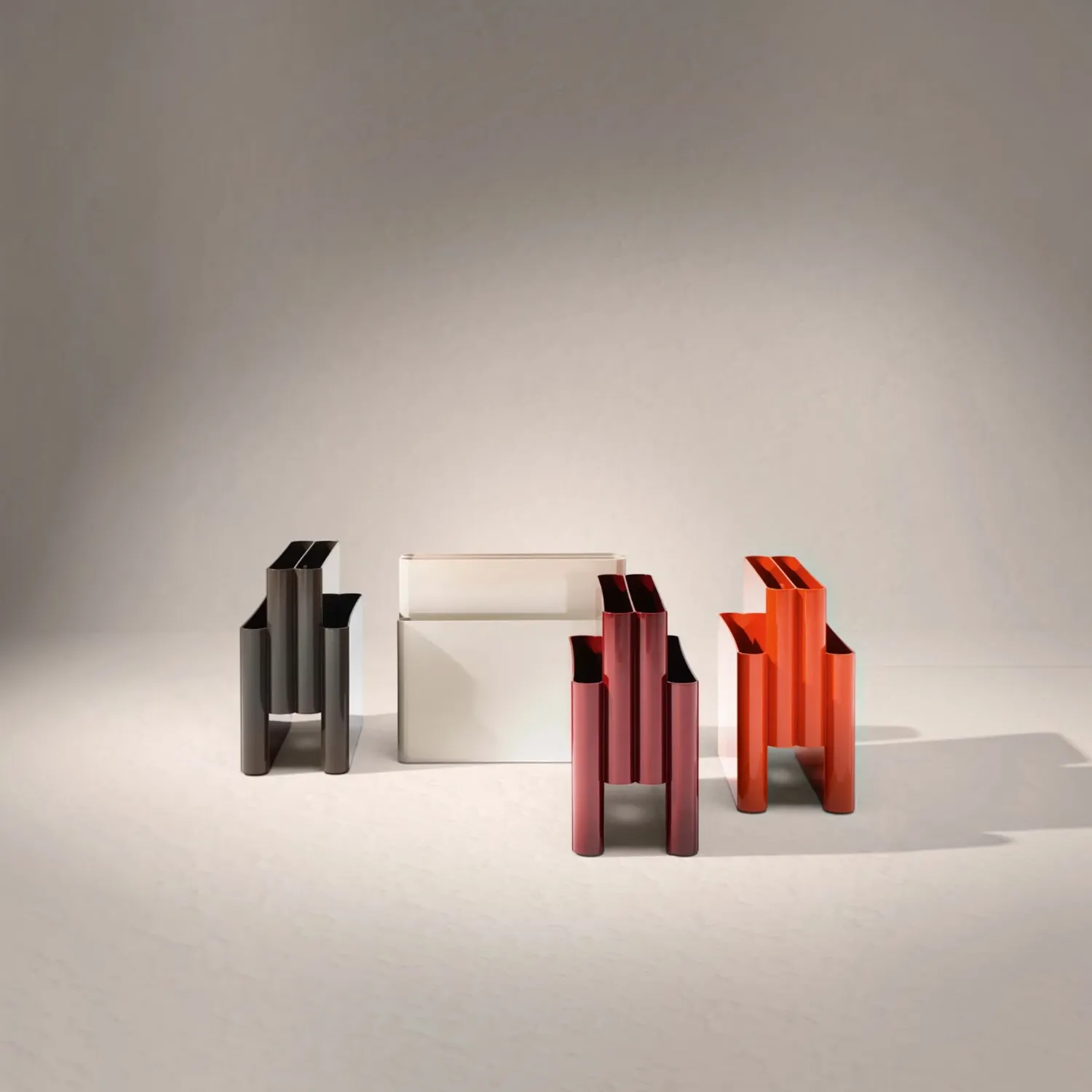 Kartell - Magazine Rack Zeitschriftenständer braun
