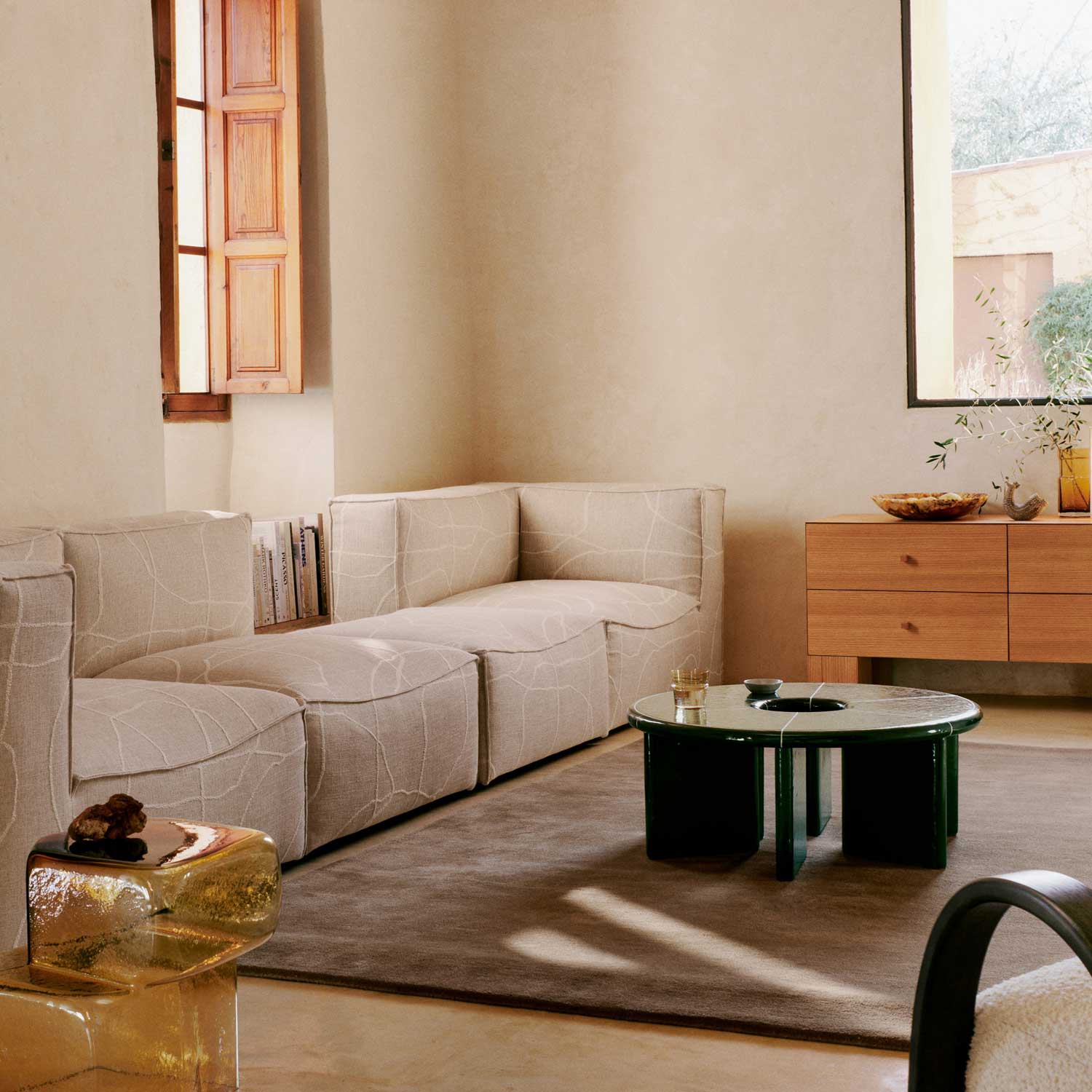 Ferm Living - Deya Couchtisch Ø 80 cm dark green