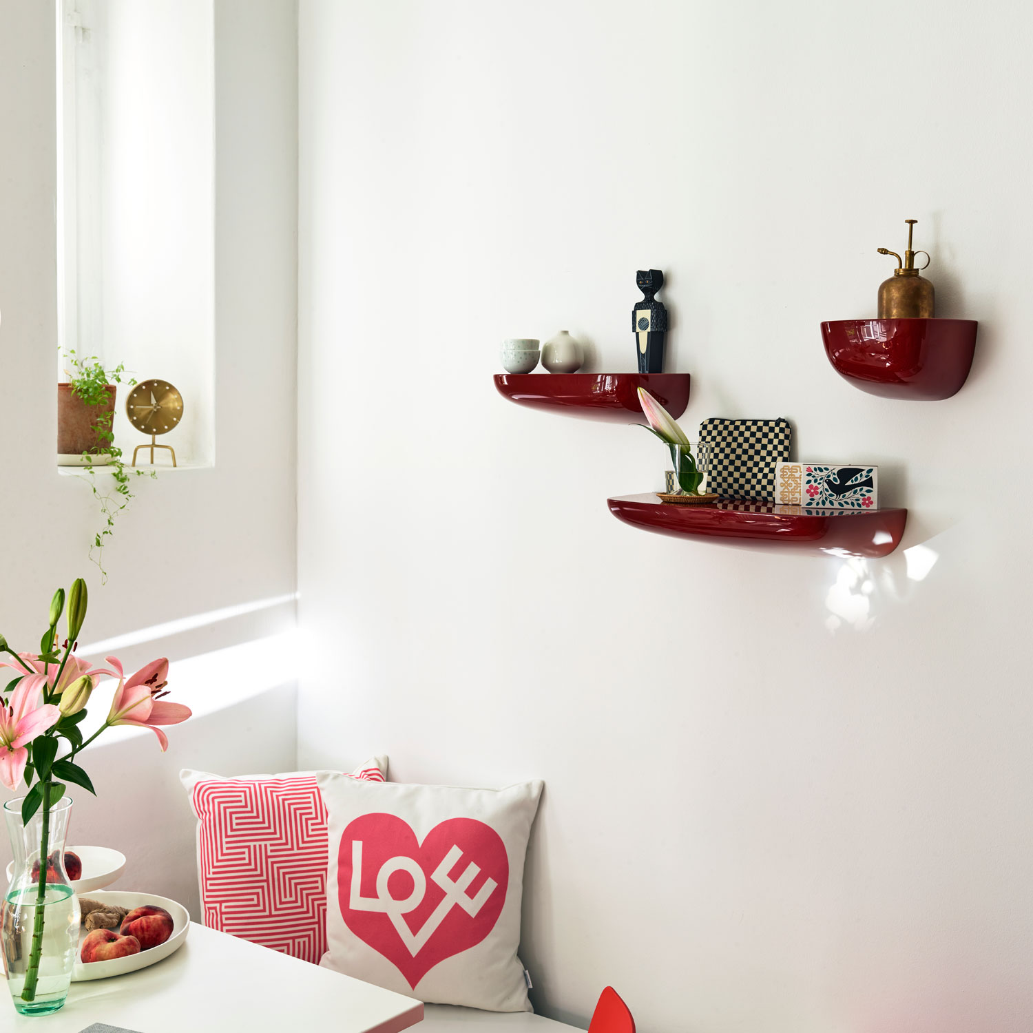 vitra corniche rot 3