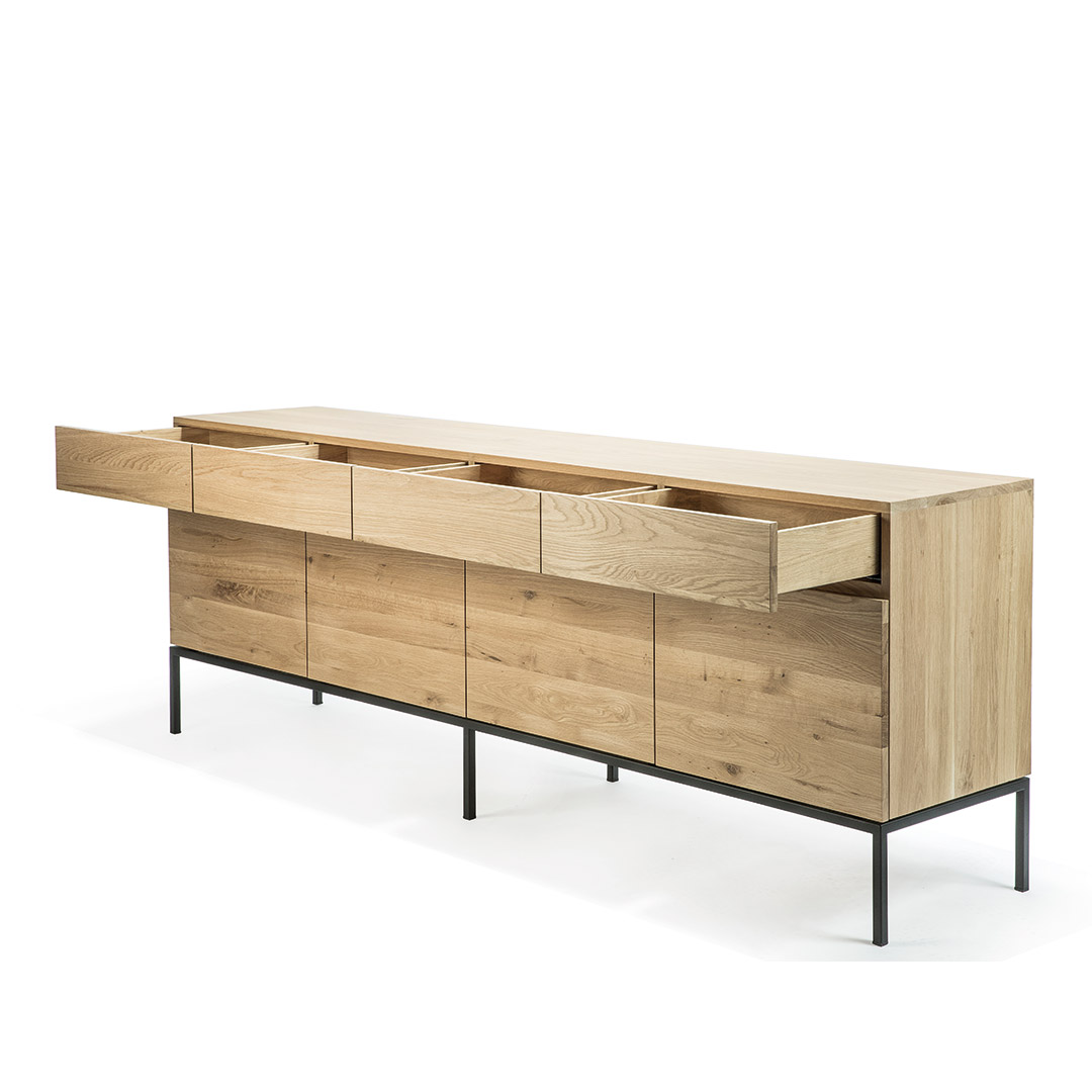 Ligna anrichte eiche ausf6 freisteller11 89881