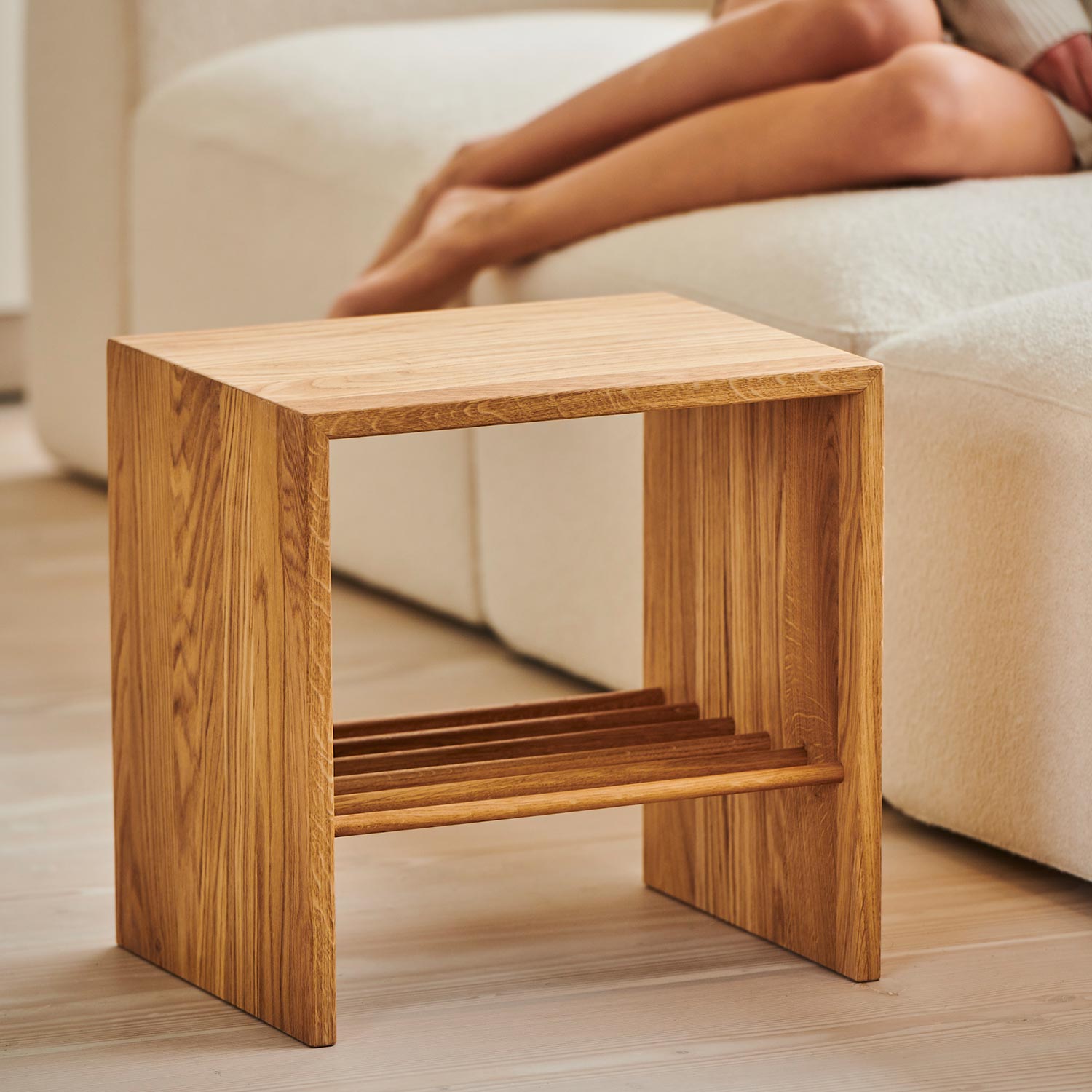 jan kurtz domo beistelltisch neben sofa 103058