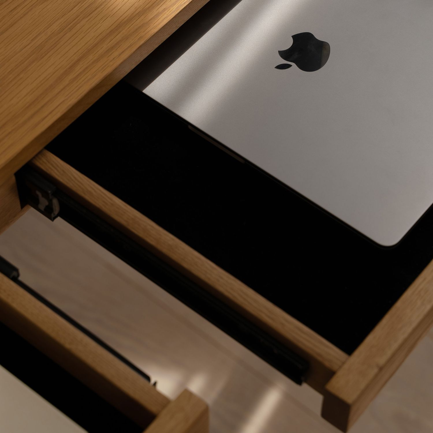 UMAGE - Heart’n’Soul Schreibtisch eiche Fenix moss green