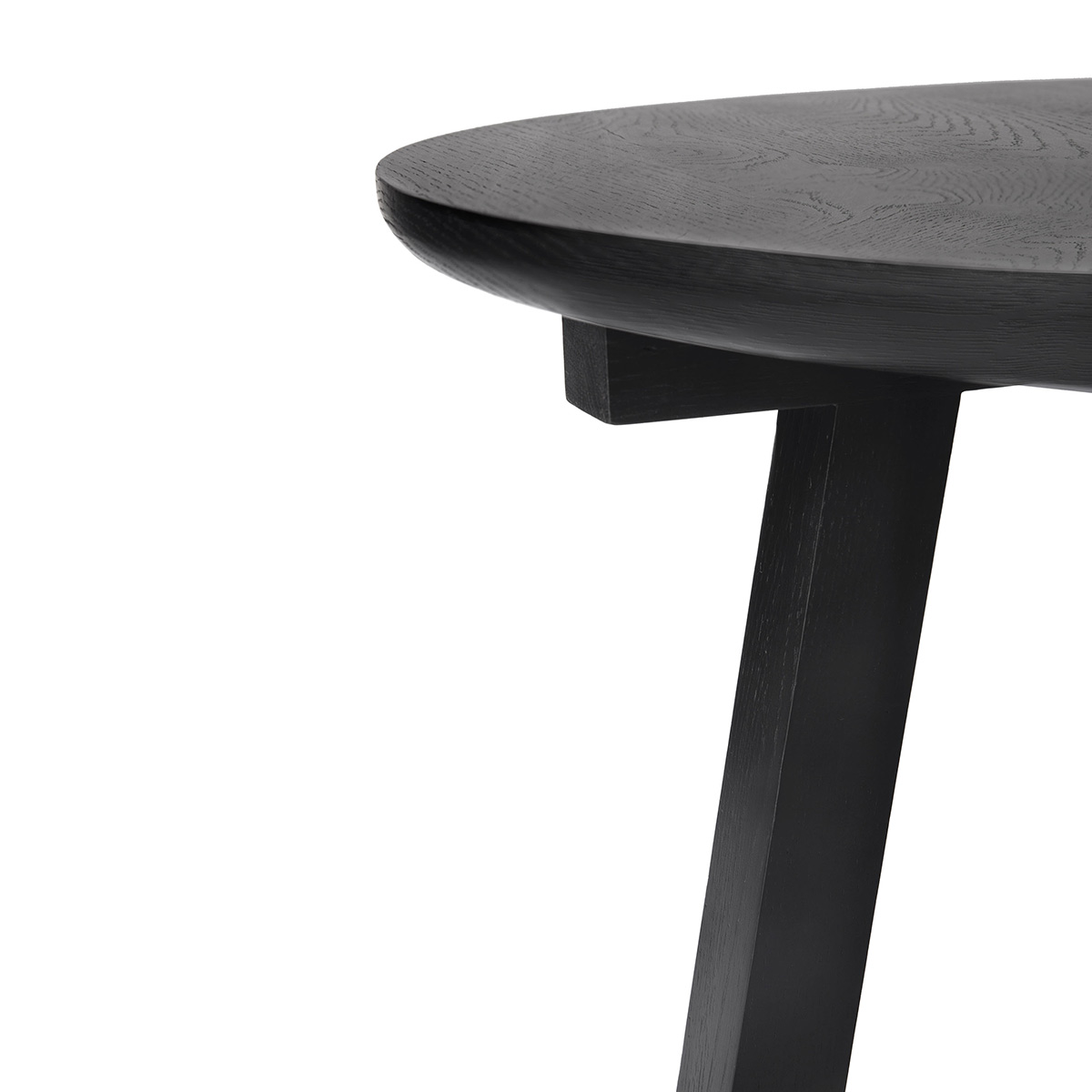 50527 eiche schwarz ethnicraft tripod beistelltisch close up freisteller 86851