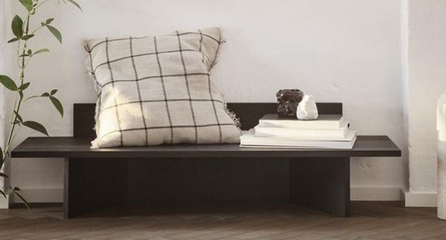 Ferm Living Textil Calm Kissen auf Bank