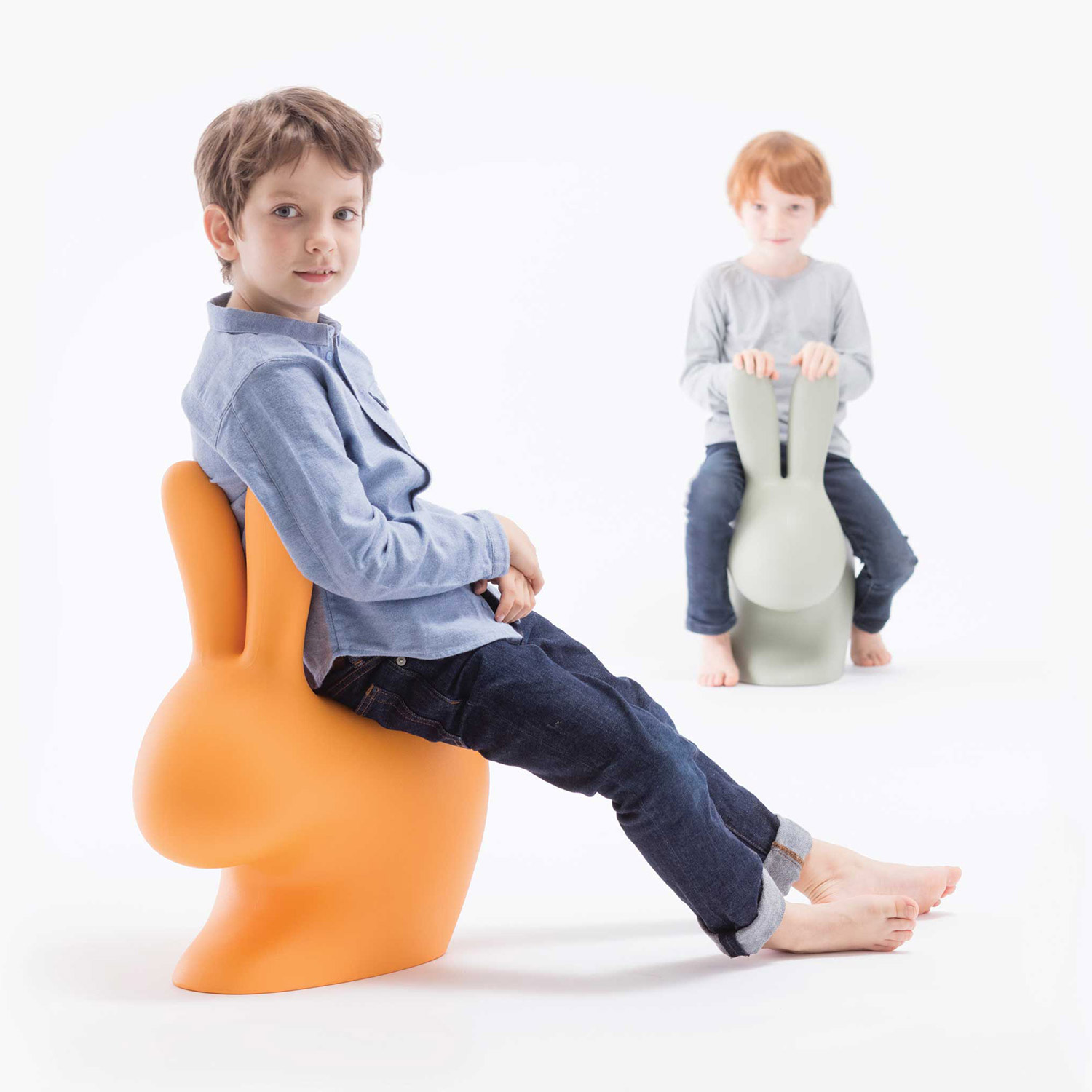 qeeboo rabbit stuhl baby bright orange kind 97510