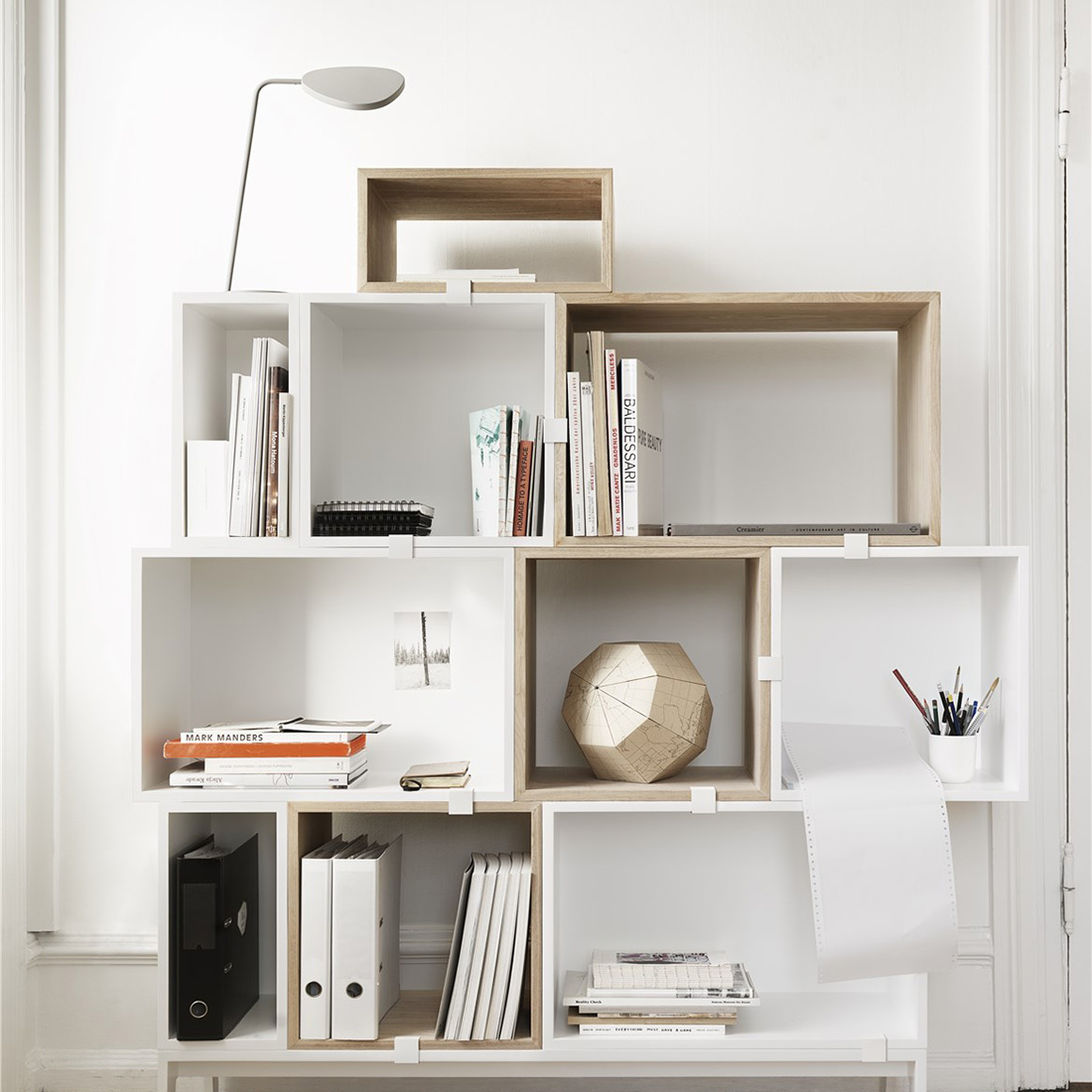 muuto stacked clip regal system 56363