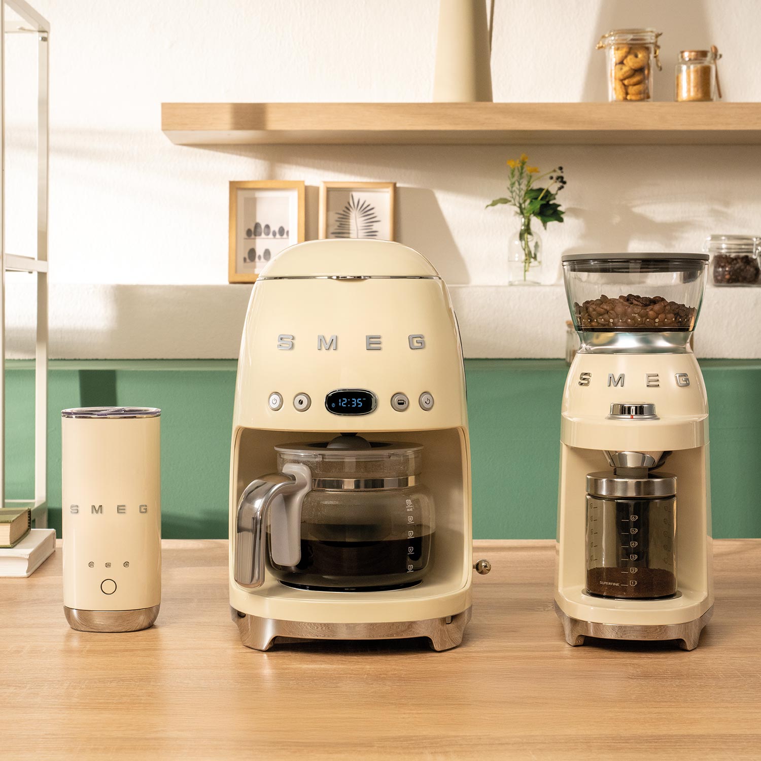 SMEG - Milchaufschäumer MFF02 weiß