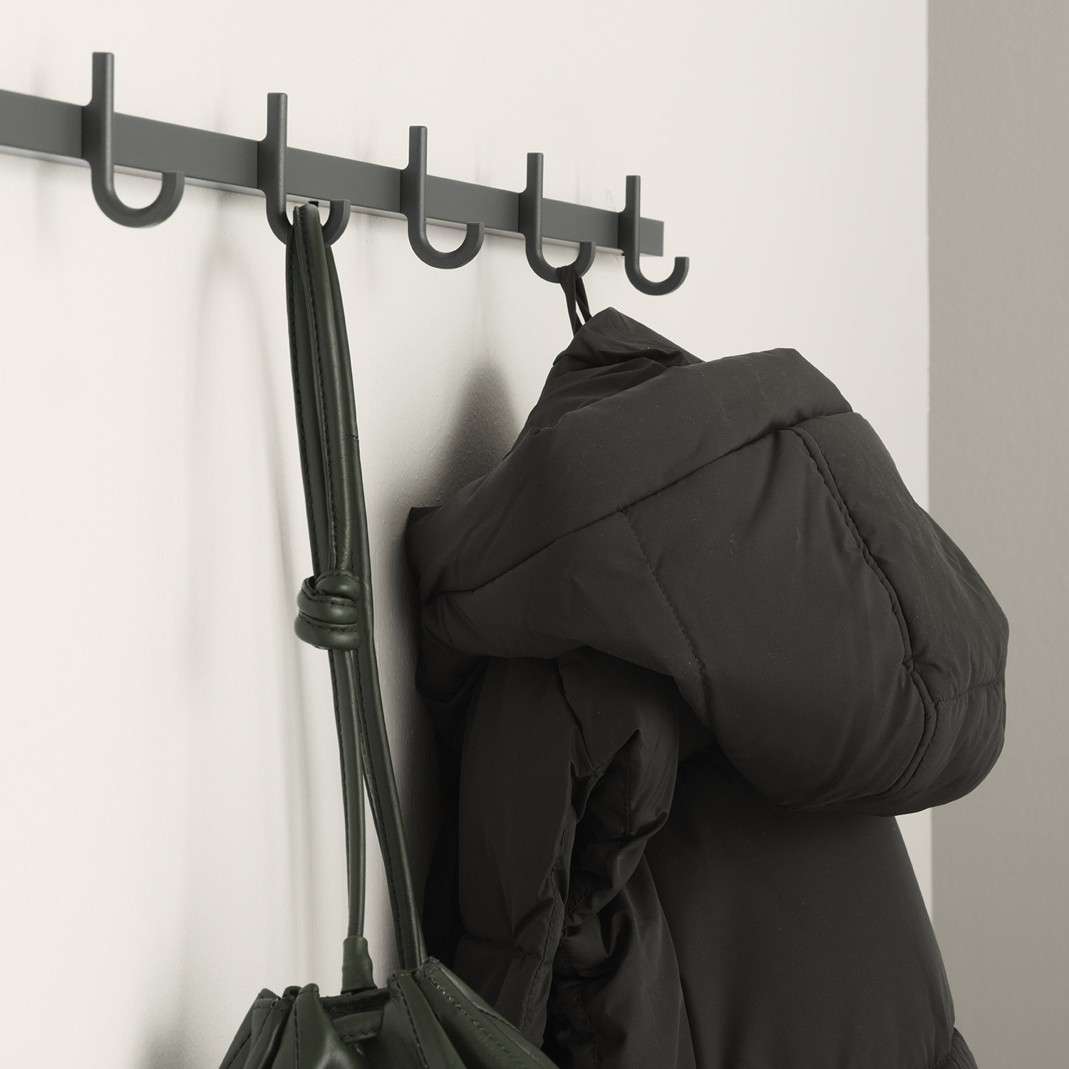 relief garderobe string furniture grau 99403