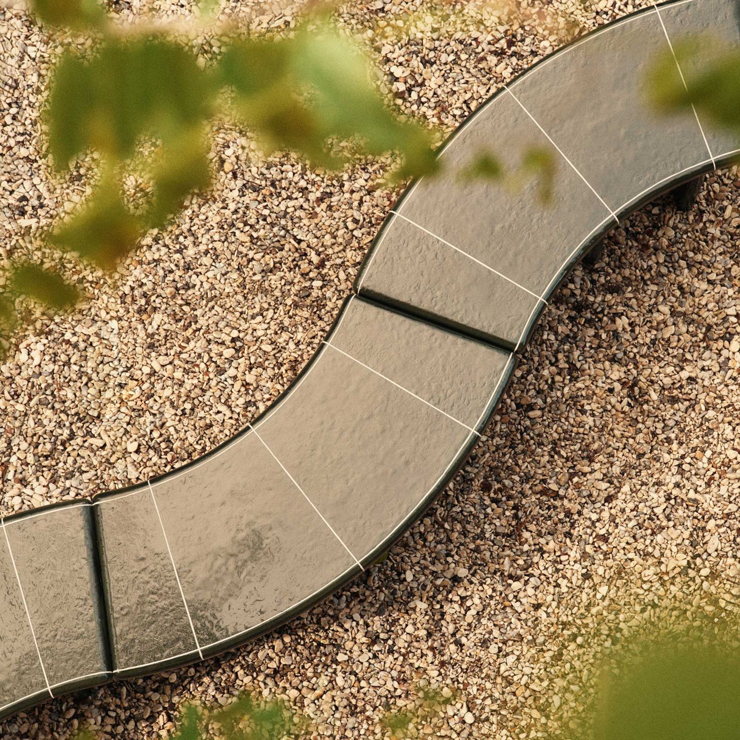 Ferm Living - Deya Bank dunkelgrün