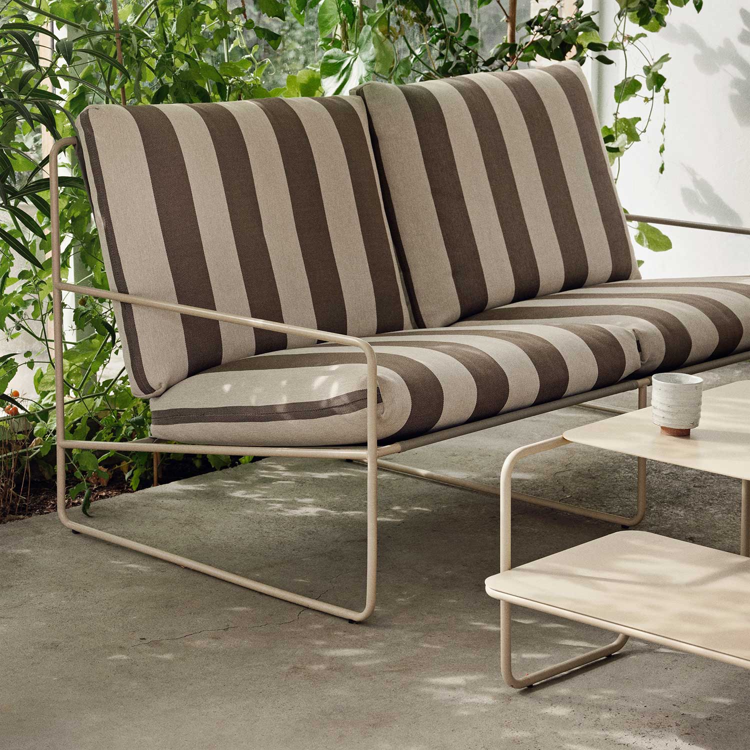 Ferm Living - Desert 2-Sitzer Sofa cashmere/Dolce dark sand