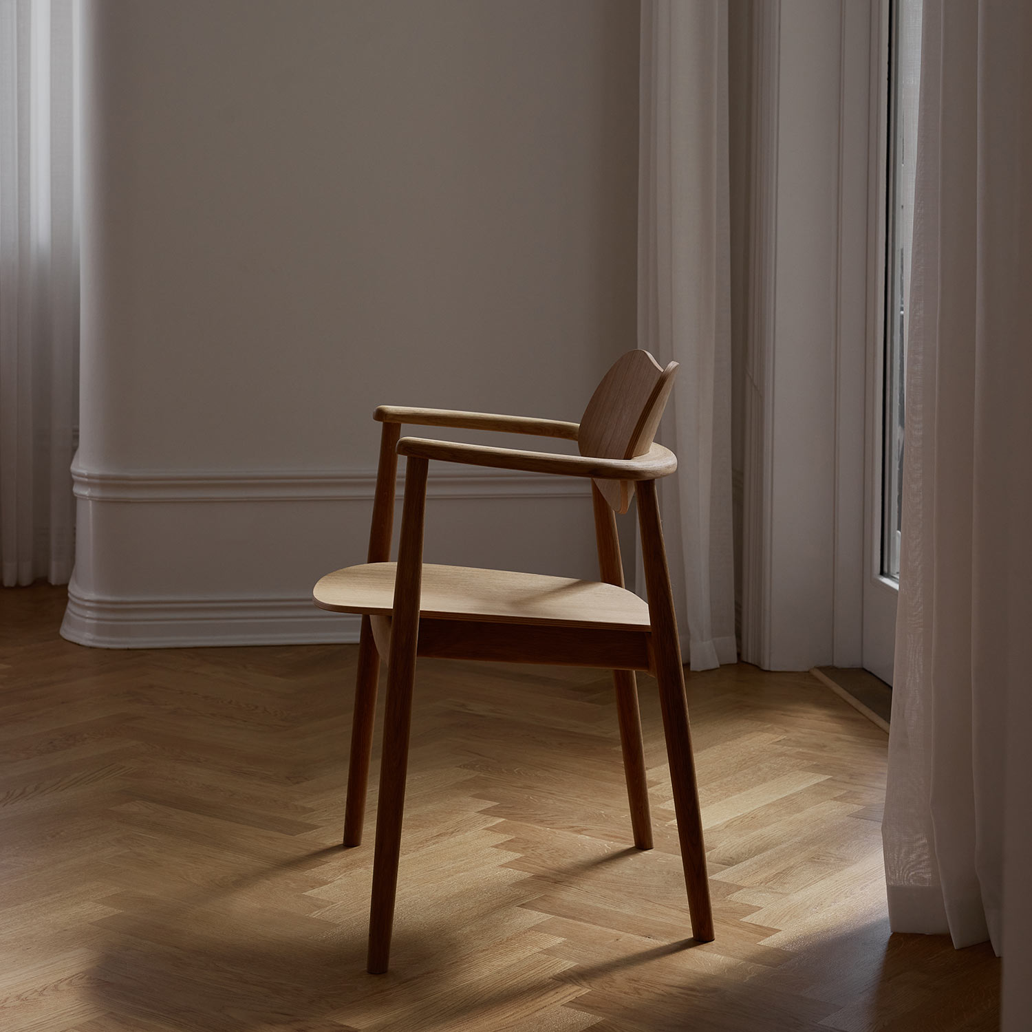 Ro Collection - Regatta Stuhl schwarzer Lack