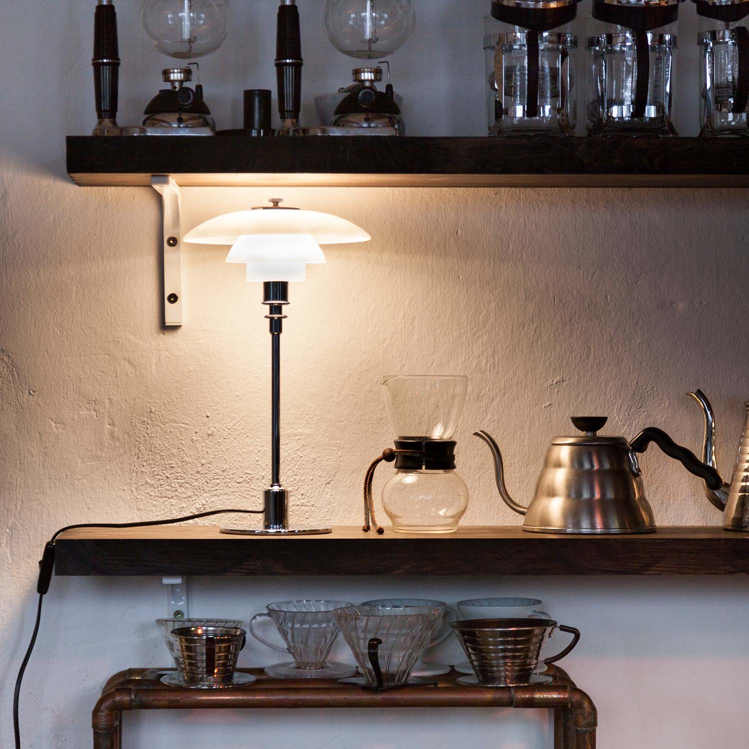 Louis Poulsen PH 21 tischlampe in wandregal 106117