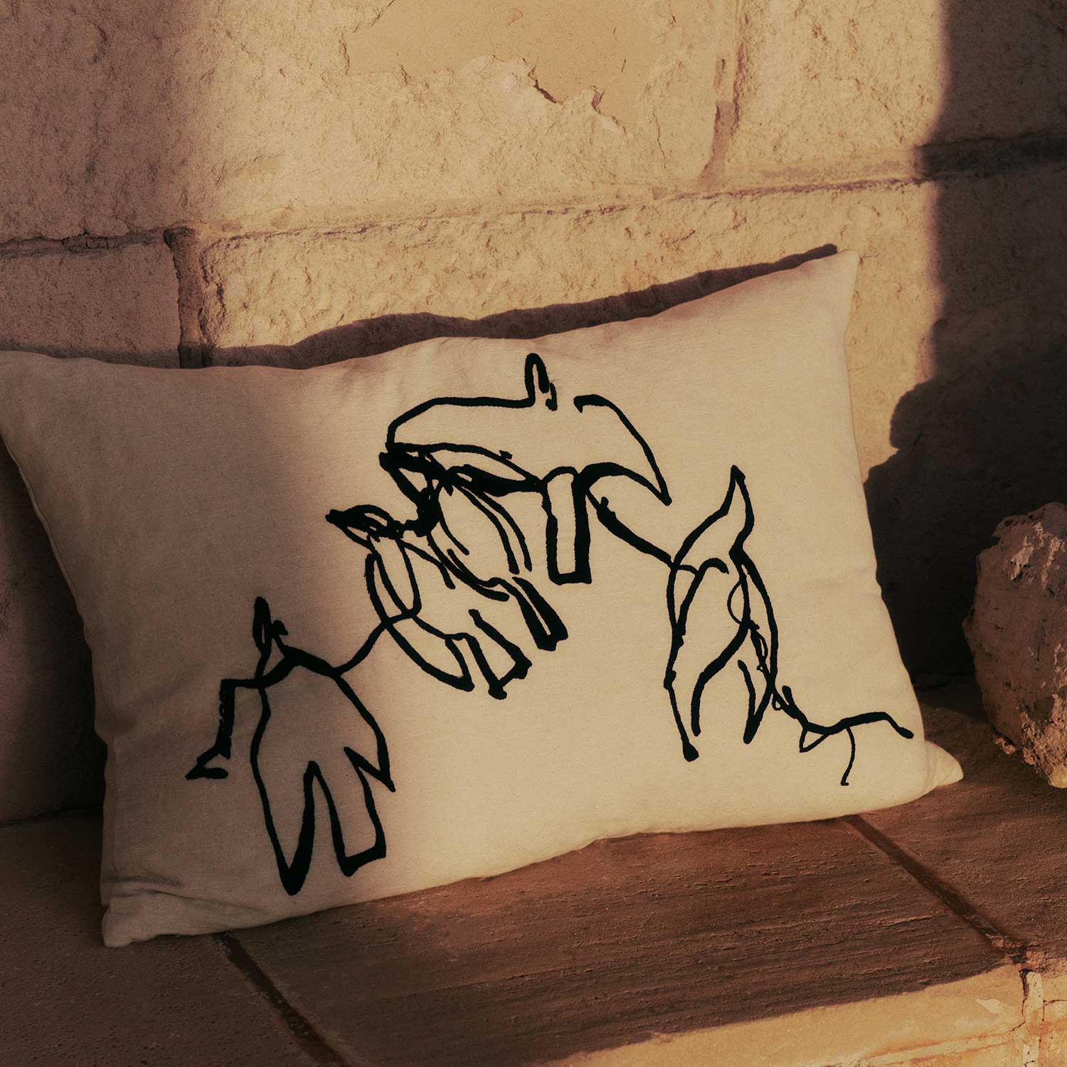 Ferm Living - Vuelo Kissen natural