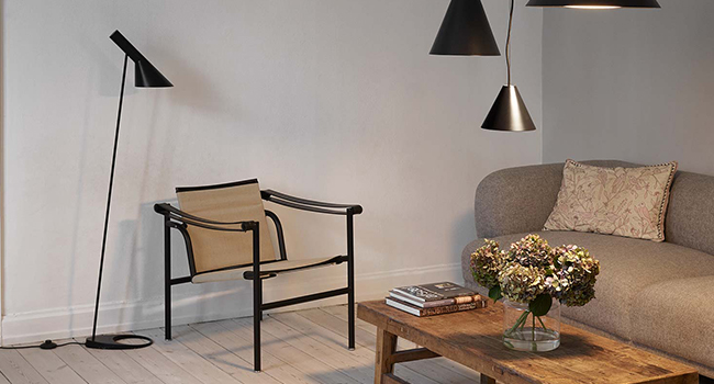 Louis Poulsen AJ Stehlampe