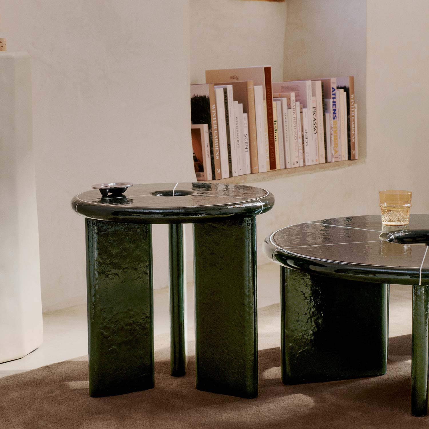 Ferm Living - Deya Beistelltisch Ø 47 cm dark green