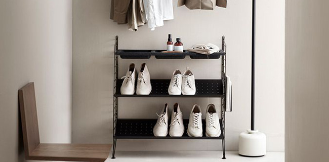 String Regal für kleine Räume - als Garderobe