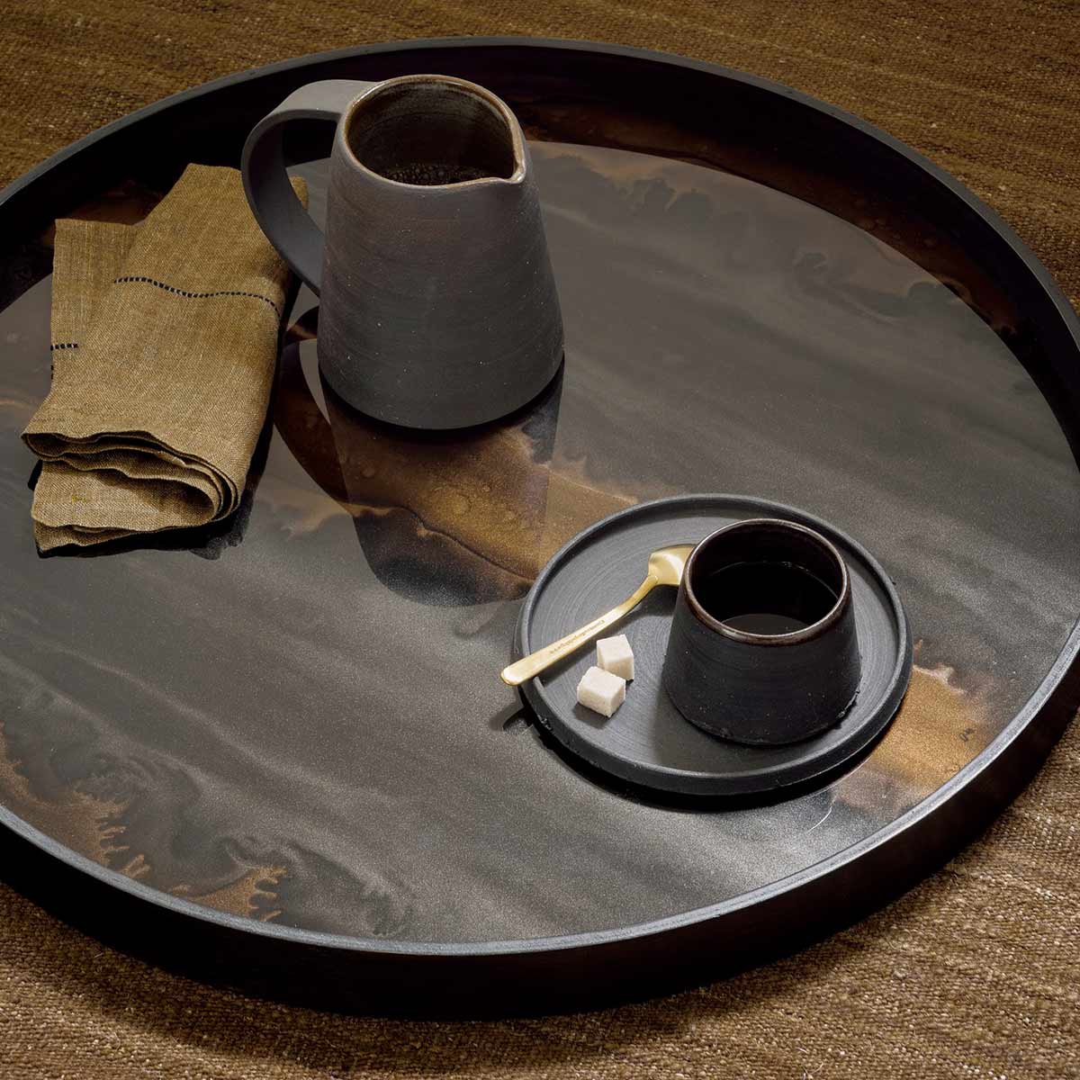 ethnicraft organic tablett rund glass lifestyle 86130