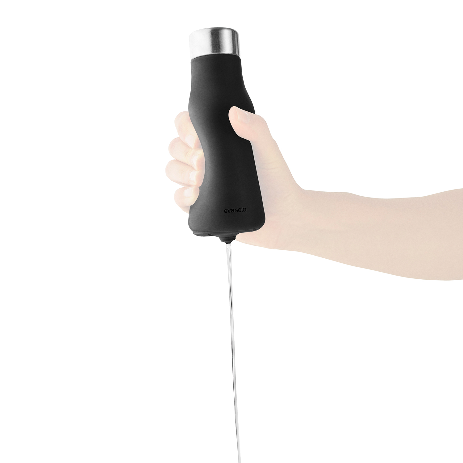 eva solo squeeze seifenspender schwarz freisteller nutzung 89954