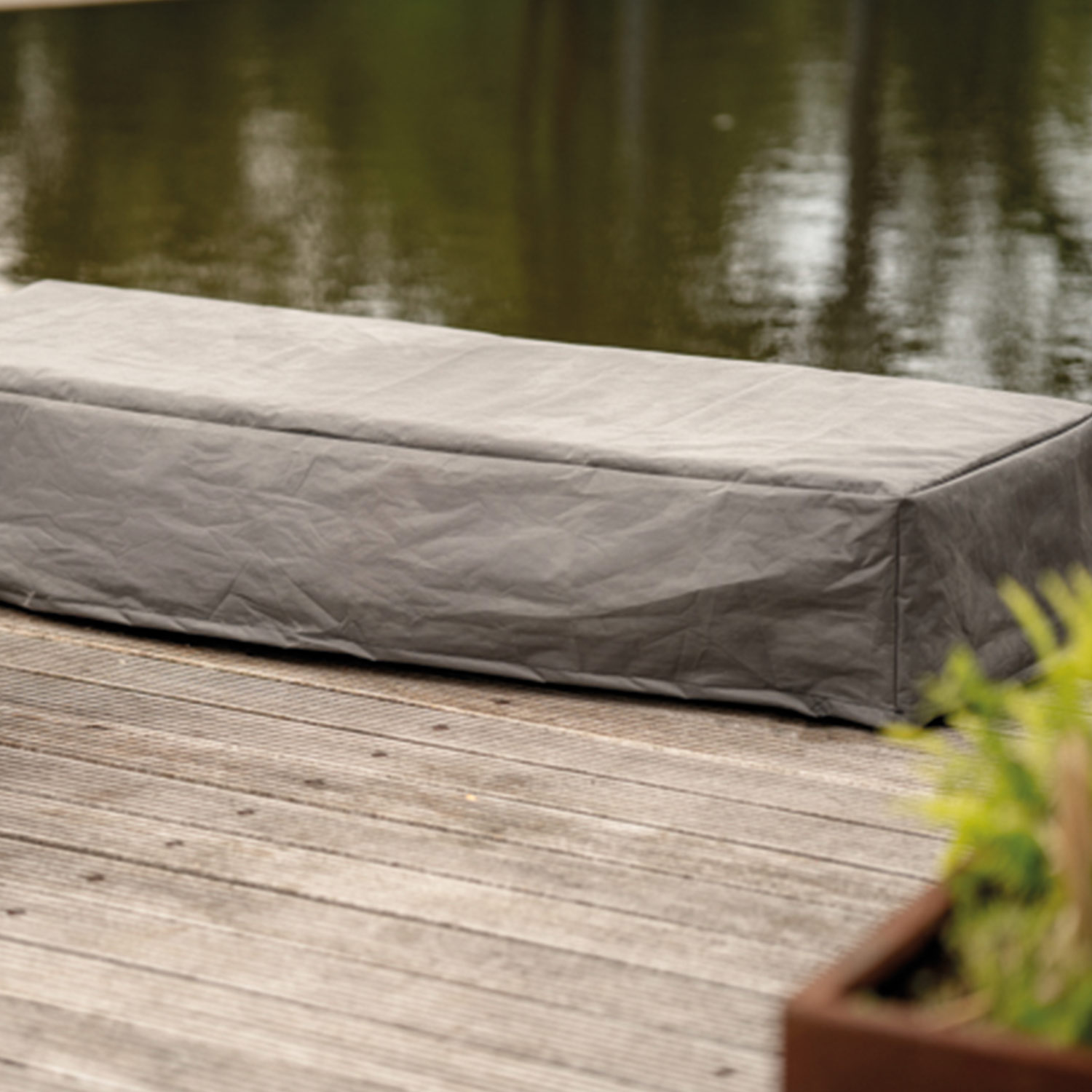 jan kurtz schutzhuelle liegen ambiente 88275