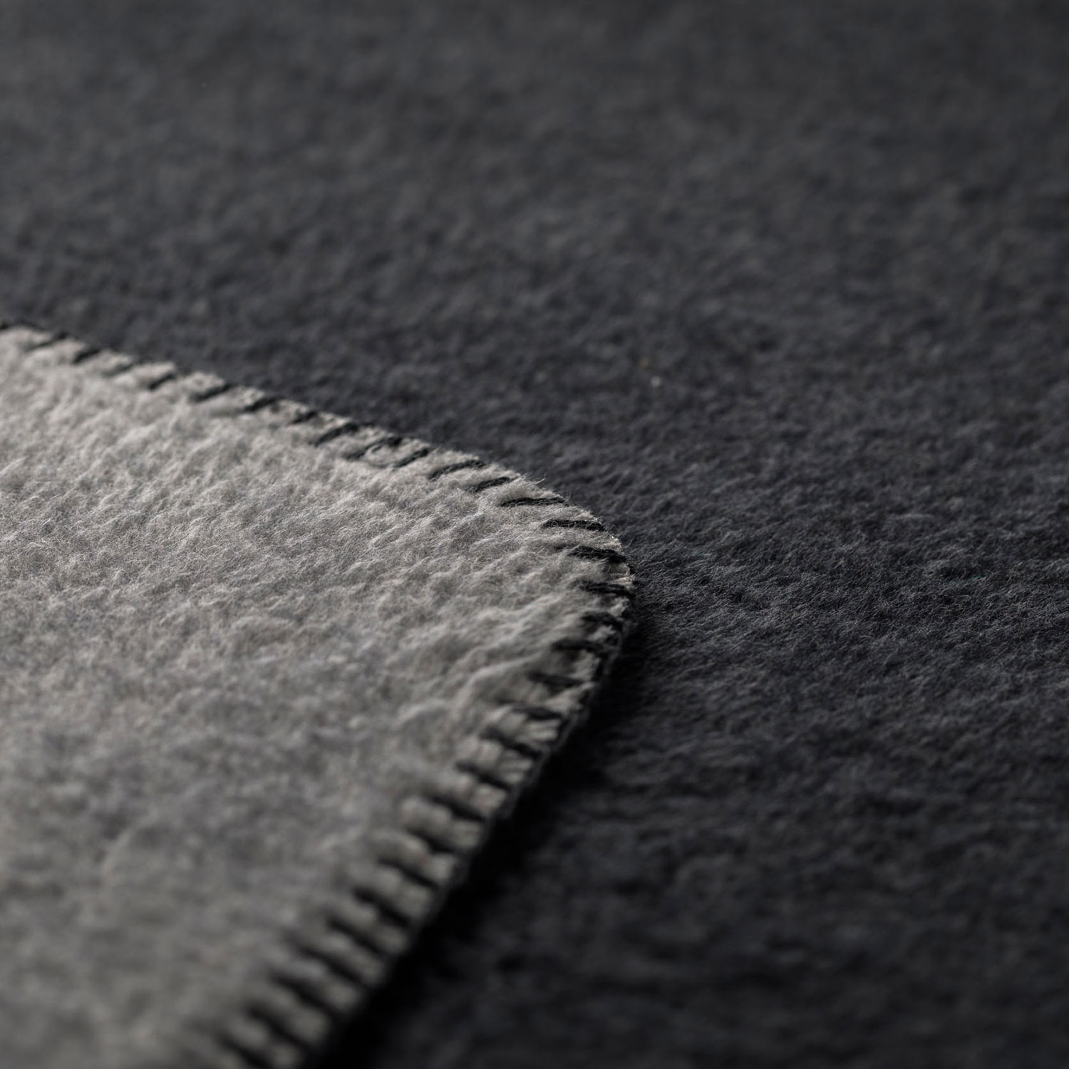 David Fussenegger - Savona Decke Kopf aus graphit