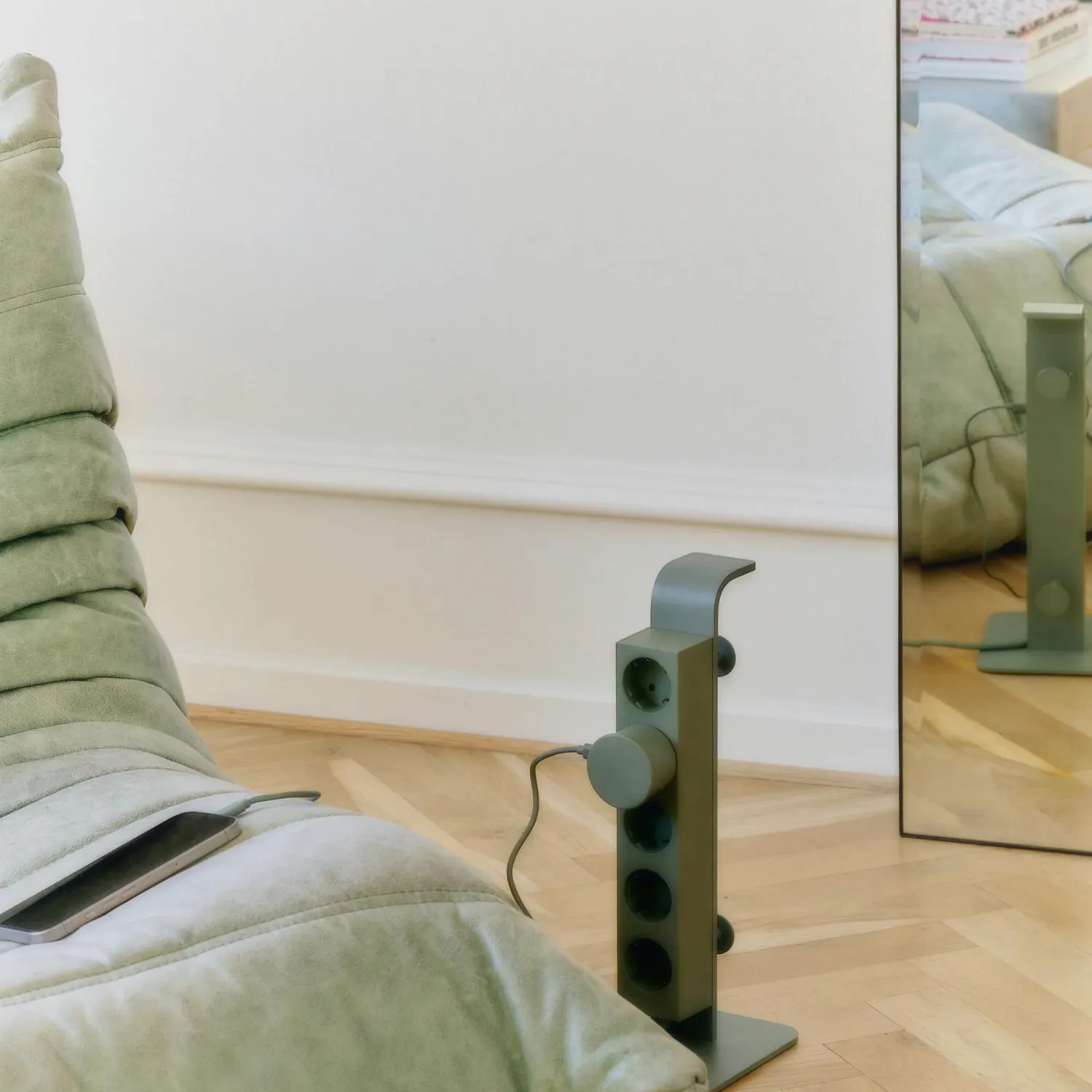 Pedestal - Power Beam 2 m bubble gum
