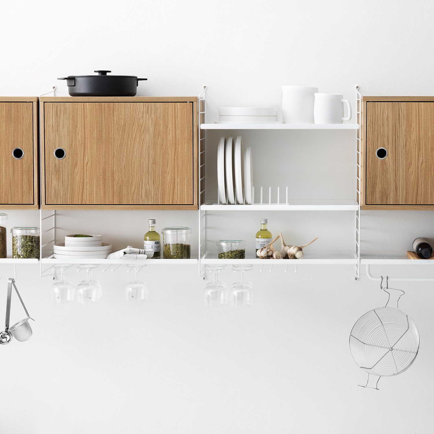 string kueche regal weiss wand 70189