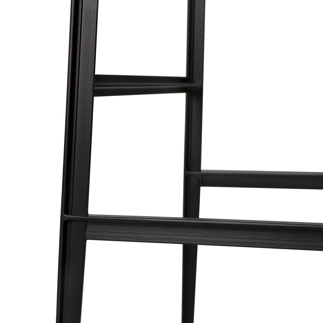 ethnicraft dc kuechenhocker 60081 freisteller close up metallbeinen 89239