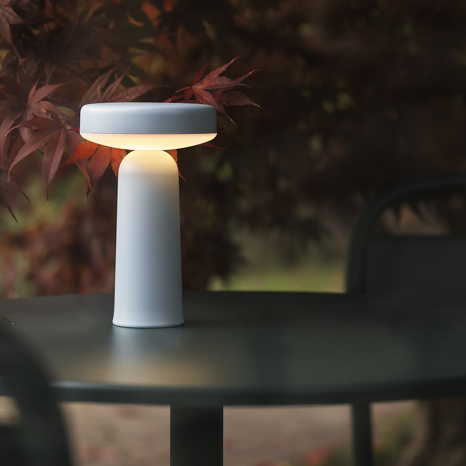 ase portable lamp light blue muuto 89543