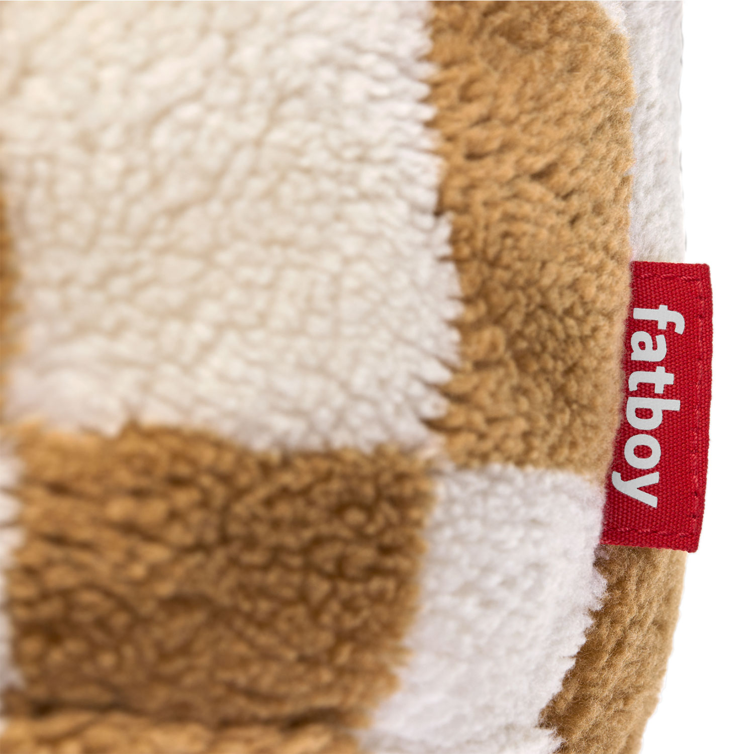 fatboy point teddy chess almond creme detail 105758