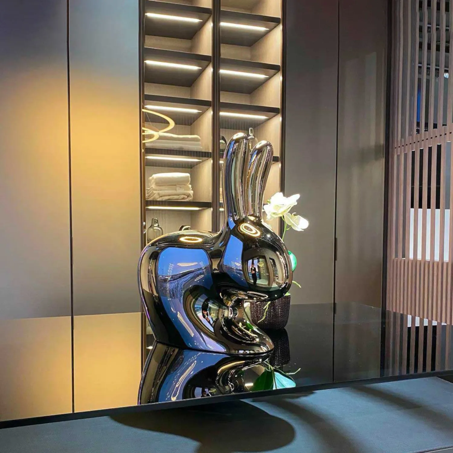 Qeeboo - Rabbit Stuhl Baby Metal Finish silber