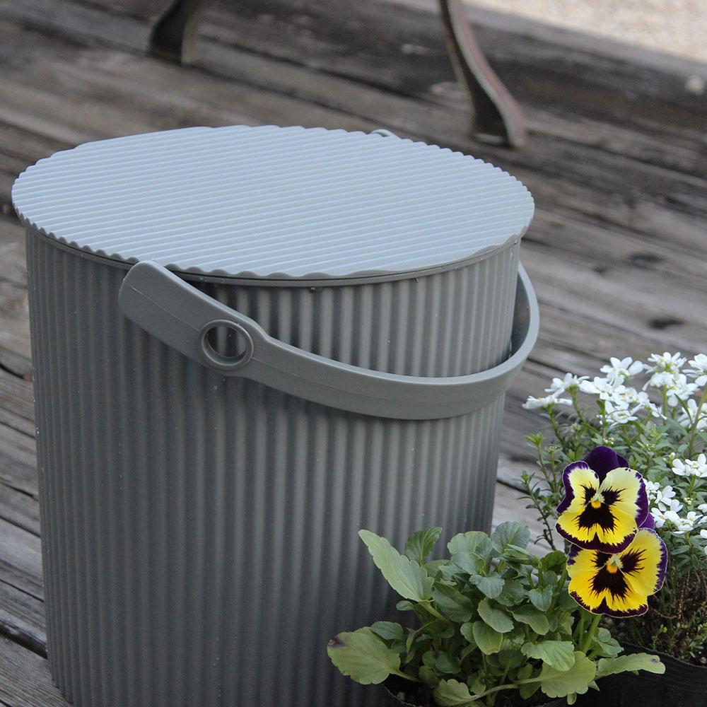 Hachiman - Omnioutil Eimer mit Deckel 10 l flamingo