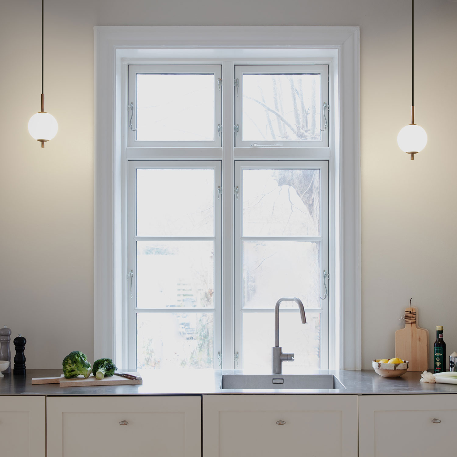 UMAGE - Audrey Pendelleuchte V2 messing 1