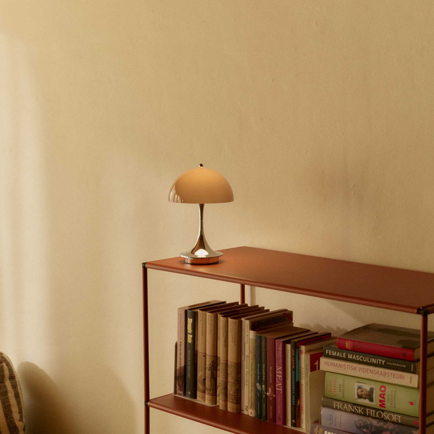 Louis Poulsen - Panthella 250 Tischleuchte opal weiß