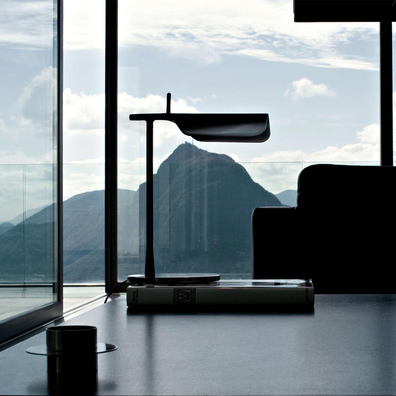 flos tab t tischleuchte schwarz led 82689