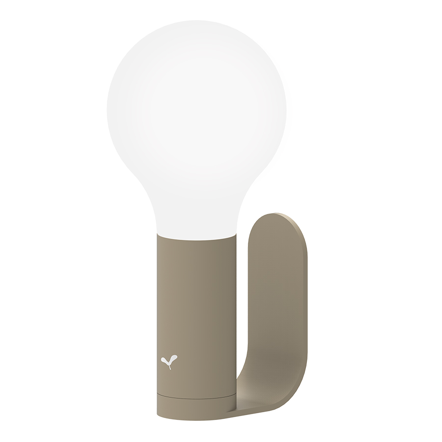 fermob aplo wandhalterung muskat mit lampe 65082