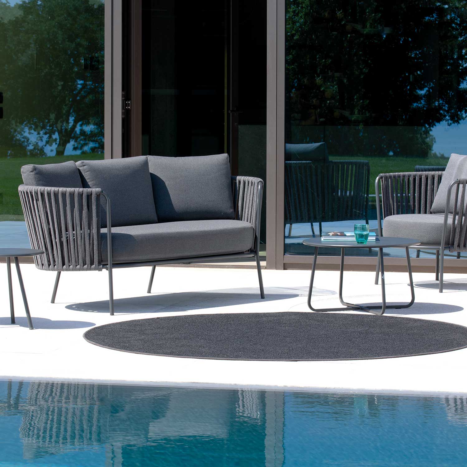 Vermobil - Daisy Couchtisch rund X-Beine Ø 65 cm antikgrau