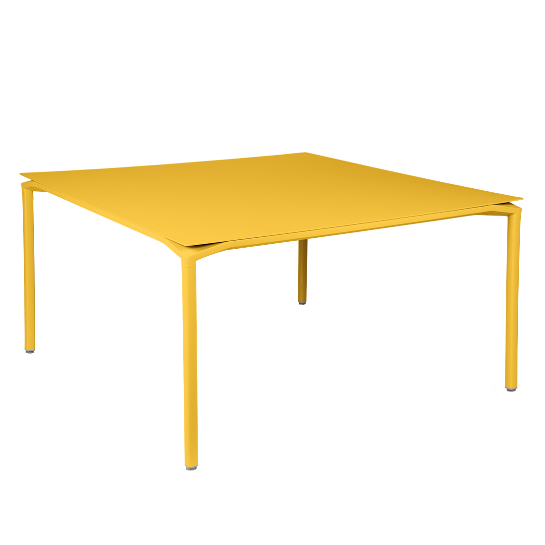 fermob calvi tisch 140x140 honig 73 77890