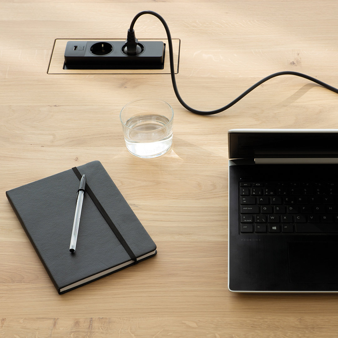 ethnicraft bok cowork schreibtisch ambiente steckdose 84341